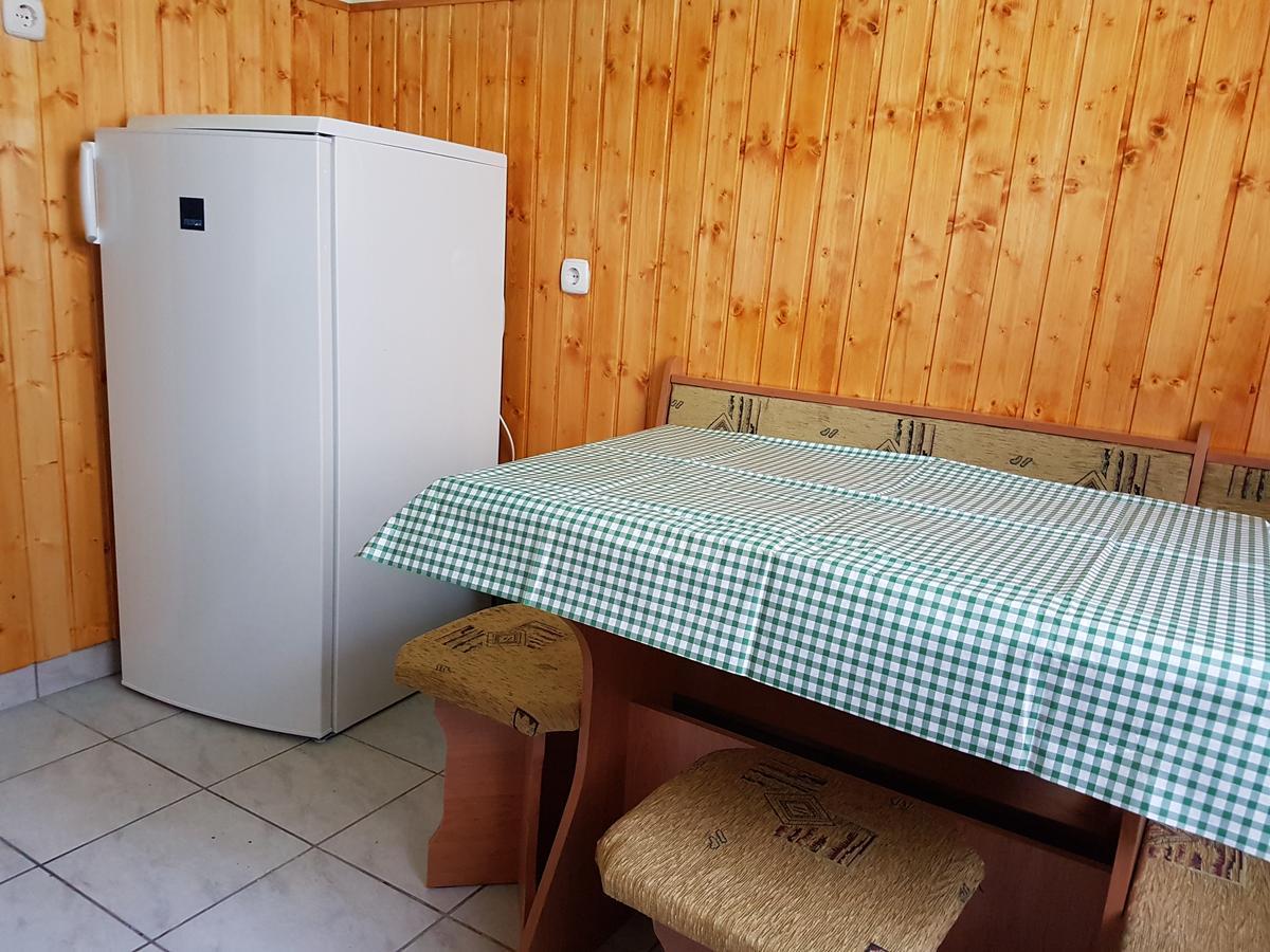 To Uti Vendeghaz Gasthof Mezotur